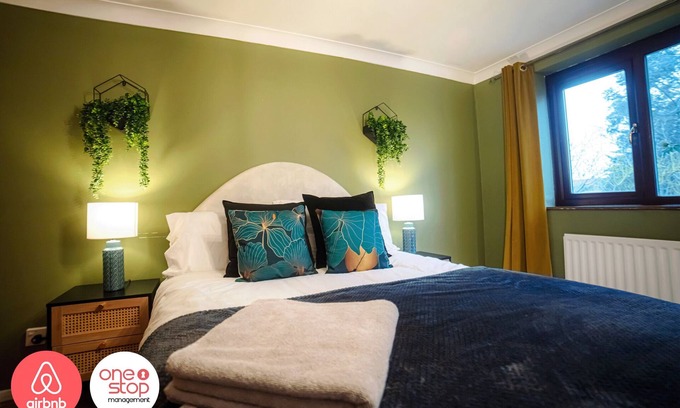 Cambridge Casa | Cambridge | 7 Bedrooms | Free Parking