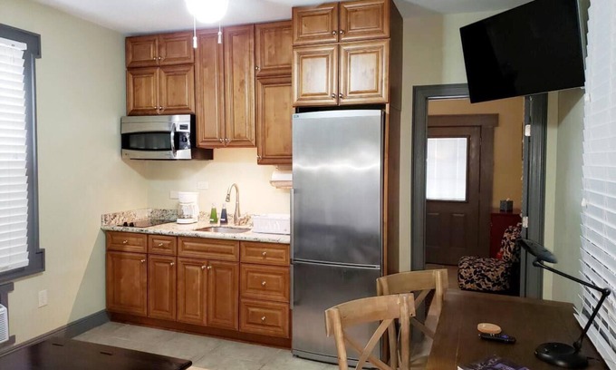 Gretna Casa | 1 hab / 1ba apto. w / patio en Crescent Moon Villas