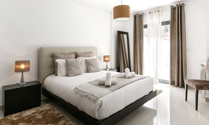 Ferrel Apartamento | Caminho da Praia - Pool & Beach Area