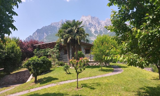 Capo di Ponte Casa | Camotta
