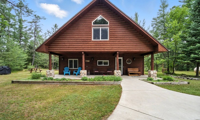 Grayling Cabaña | Camp Arrowhead-Just listed! Manistee River Escape