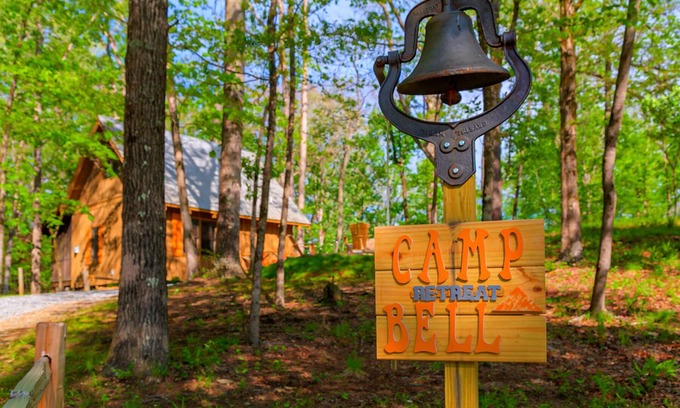 Demorest Cabina | Camp Bell at Twin Rivers - Peaceful Cabin w/Firepit & Outdoor Movie Projector!