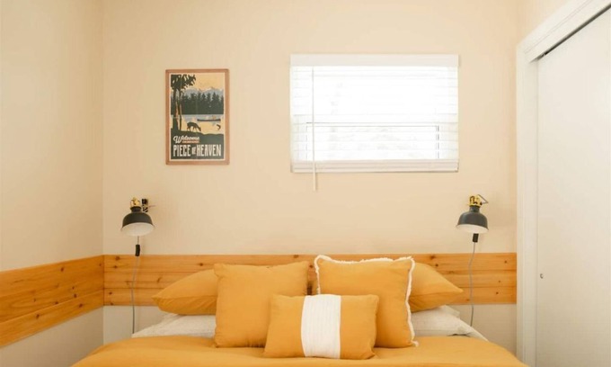Camdenton Apartamento | Camp Chatham-Home of the Midwest Sunset-Lakefront