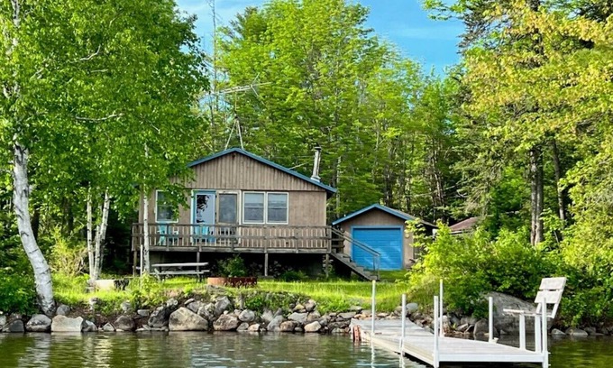 Abbot Cabina | Camp Cozy, On beautiful Piper Pond