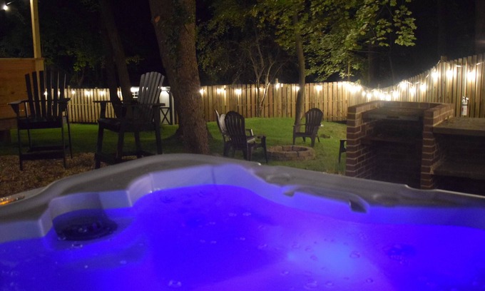 Mountainhome Casa | Camp Cresco, Exciting*Hot Tub*Hiking*FirePit