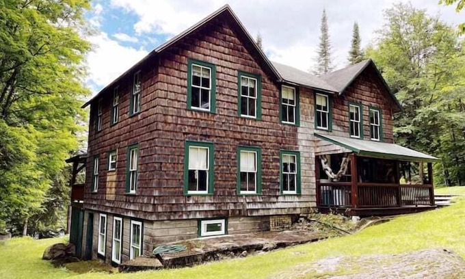 Eagle Bay Casa | Camp Garcon - Historic Great Camp in Raquette Lake