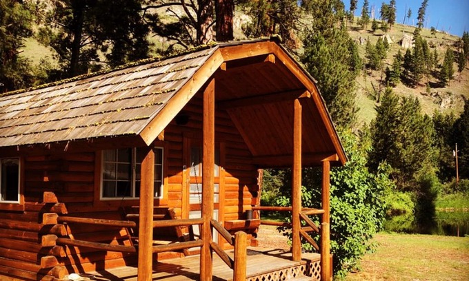 Ravalli County Cabina | CAMP SULA - Deluxe Cabin #3 on the East Fork
