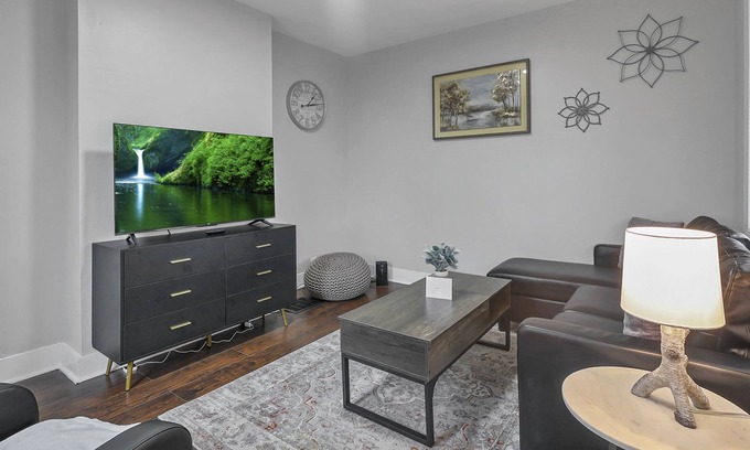 West Columbus Casa | Campbell's Buttercup Shotgun