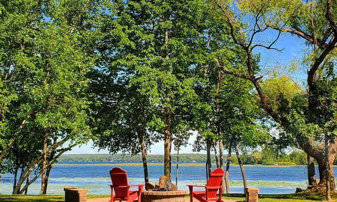 Alexandria Cabina | Camper on Lake Ida! Private Lakefront Lot!
