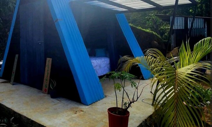 La Suiza Alquiler De RV | Campground glamping with full kitchen and amazing view of the Turrialba Volcano.