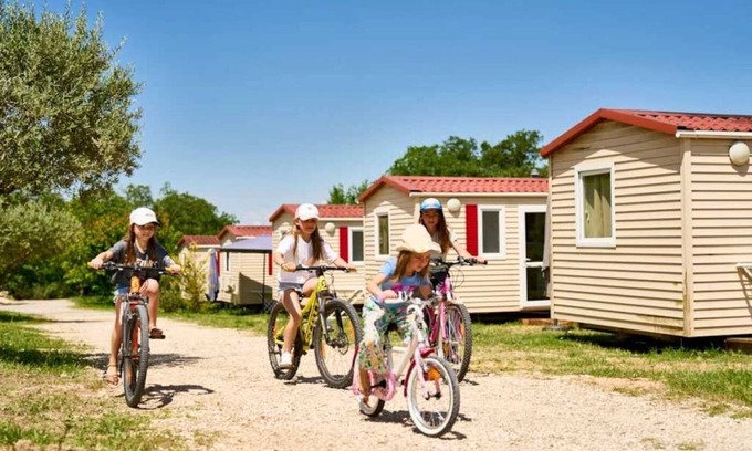 Malemort-du-Comtat Casa | Camping 3 étoiles - Piscine - efaeh0