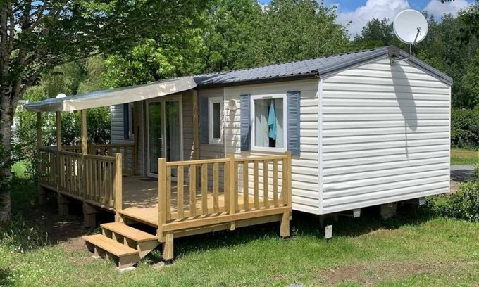 Thiviers Casa | Camping 3 étoiles - Piscine - ccagia0