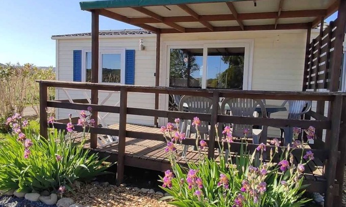 Massillargues-Attuech Casa | Camping 3 étoiles - Piscine - eebicb