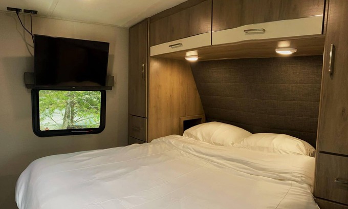 Peculiar Casa | Camping Adventure in new RV, Patio,Fire pit & BBQ Grill