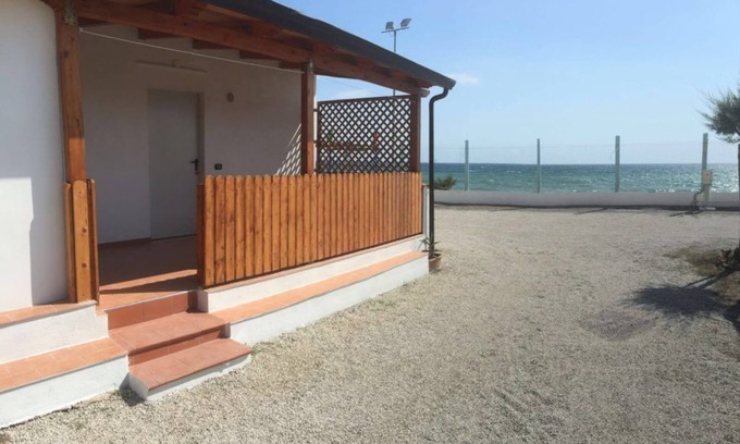 Magazzeno Alquiler De RV | Camping B&B Lido di Salerno