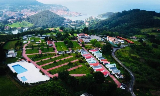 Leagi Alquiler De RV | Camping & Bungalows Leagi