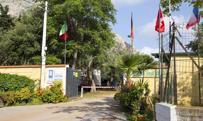 Sferracavallo Alquiler De RV | Camping Degli Ulivi
