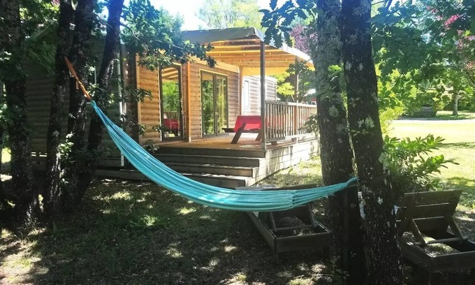 Devillac Casa | Camping Fontaine Du Roc *** - Bungalow de lujo de 4 habitaciones para 6 personas