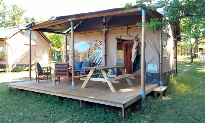 Devillac Casa | Camping Fontaine Du Roc*** - Lodge Tent 3 Rooms 4 People Without sanitary facilities