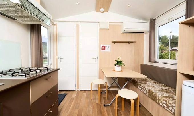 Malemort-du-Comtat Casa | CAMPING LA CERISE *** - 2 bedroom mobile home with air conditioning for 4 people
