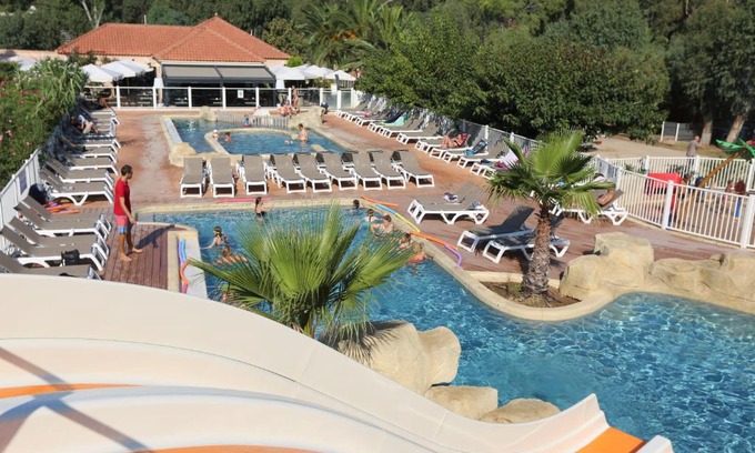 Calvi Complejo | Camping La Pinède