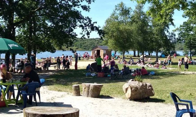 Priziac Alquiler De RV | Camping Le Lac O Fées