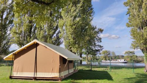 Blere Otro | CAMPING ONLYCAMP LA GATINE
