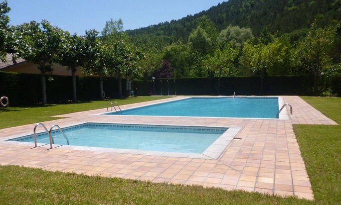 Campdevanol Alquiler De RV | Camping Pirinenc