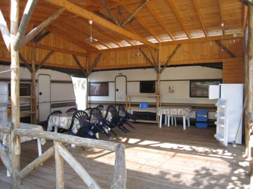 Kalamitsi Otro | Camping Tsitreli