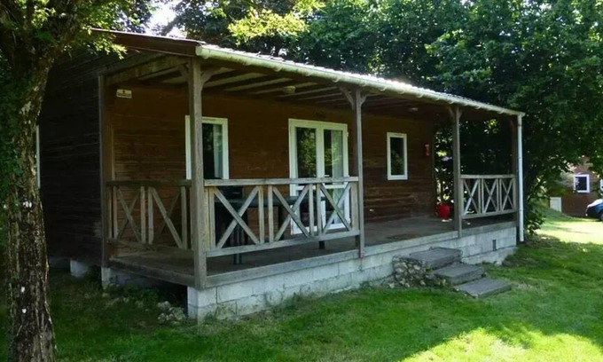 Rouffignac-Saint-Cernin-de-Reilhac Chalet De Esquí | Campsite Flower Les Terrasses de Dordogne *** - Chalet Goa Confort 4 Rooms 6 People