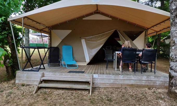 Pays-de-Belves Casa | Campsite Flower Les Nauves*** - Lodge Canada Standard 3 rooms 5 people Without Sanitary
