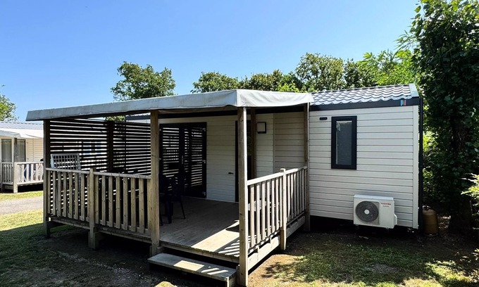 Les Moutiers-en-Retz Casa | Campsite Les Brillas * - Mobil Home Authentic 3 Rooms 4 People Climate + TV