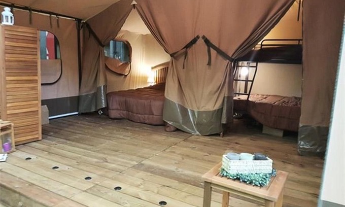 Puybrun Alquiler De RV | Campsite La Sole**** - Lodge Victoria Tent 3 rooms 2/5 people