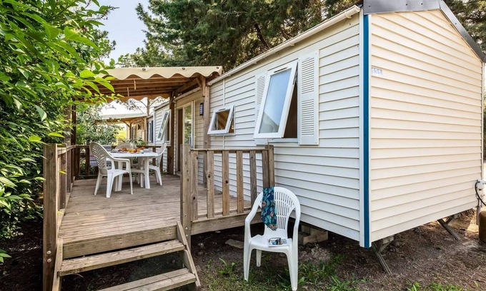 Proissans Casa | Campsite Le Val d'Ussel **** - Mobile Home Classic XL 3 rooms 4 adults + 2 children