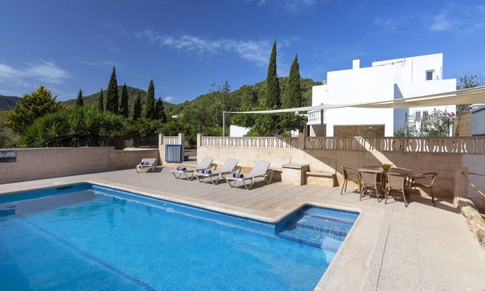 Sant Agusti des Vedra Villa | Can Ferrer perfecta para familias, piscina vallada