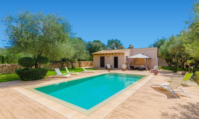 Llucmajor Villa | CAN FOSQUET - Bonita villa tradicional con piscina privada. WiFi Gratis.