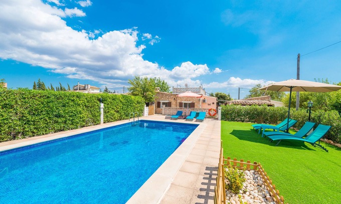 Inca Villa | CAN TOMEU - Bonita villa con piscina y jardín privado en zona tranquila. WiFi Gratis