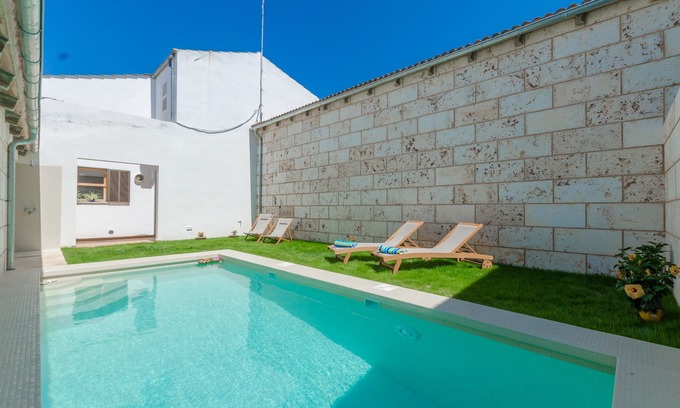 Sa Pobla Villa | CAN TONI - Villa con piscina privada en Sa Pobla. WiFi Gratis