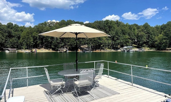 Cumming Cabaña | Canada Cottage / Sauna Cold Plunge Firepit Fishing / South Lake Lanier