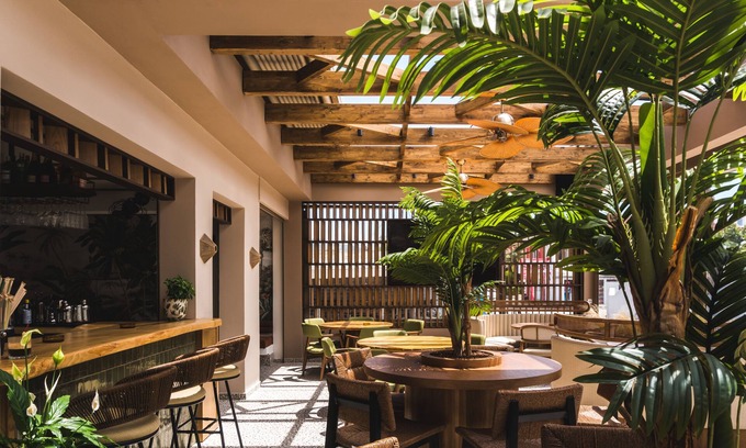 Laganas Hotel | Canadian