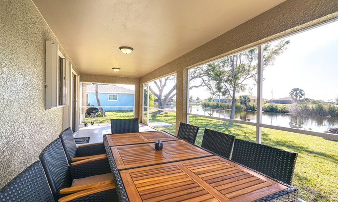 Burnt Store Casa | Canal-Front Cape Coral Home w/ Fire Pit, By Beach!