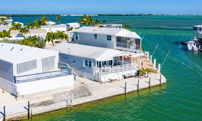 Cudjoe Key Cabaña | Canal front, dockage, 2 bedroom, 2 bath