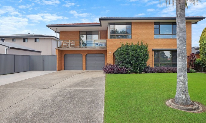 Port Macquarie Casa | Ataque frontal del canal con embarcadero privado