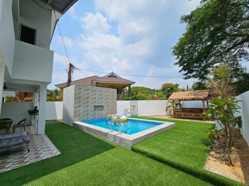 Kota Bharu Casa | Canal River CR-Garden Riverfront Homestay Pengkalan Chepa Kota Bharu