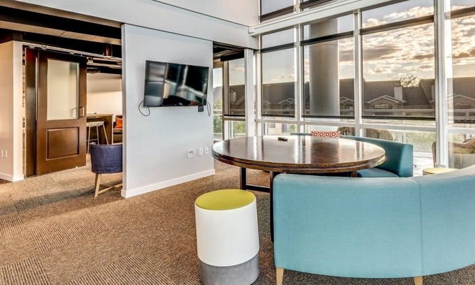 Downtown Indianapolis Apartamento | Canal Walk District Apartments by Landing