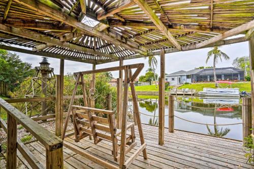 Fort Myers Casa | Canalfront Cape Coral Escape - ADA Friendly!