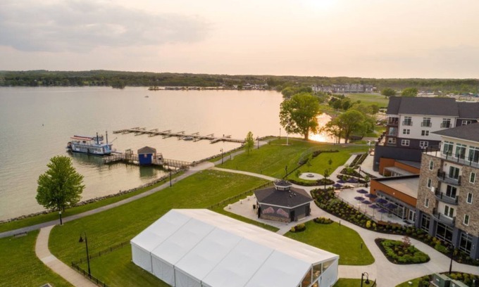 Canandaigua Condominio | Canandaigua Lake 2 Bedroom Condo