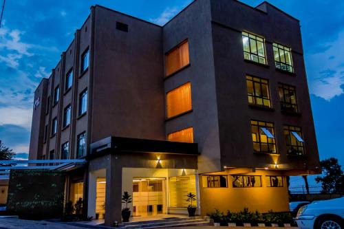 Central Kampala Hotel | Canary Hotel Kampala