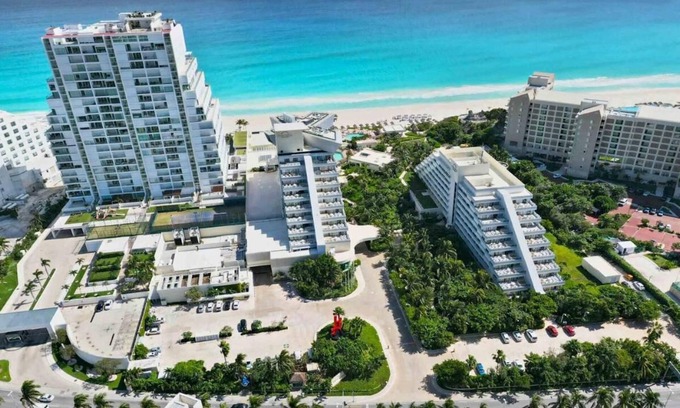 Zona Hotelera Complejo | Cancun All Inclusive Condo