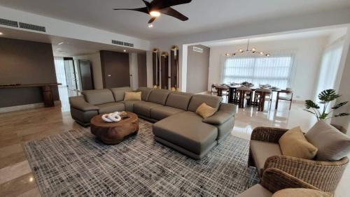 Playa Mujeres Apartamento | Cancun Condo La Amada Luxury Frente Al Mar Caribe